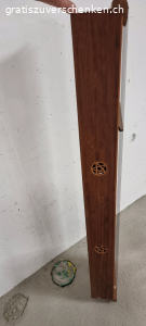 Monochor, Holz
