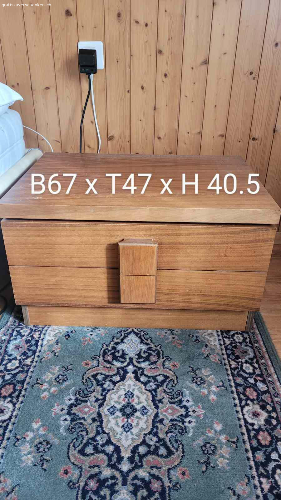 Nachttisch. Nachttisch aus den 50er Jahren gratis abzugeben

Abholung ab 22.10.24 bis 16.11.24 in 3506 Grosshöchstetten

Würden uns freuen, wenn jemand Freude daran hat.