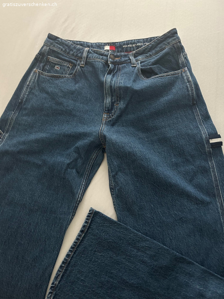 Neuwertige Jeans gratis abzugeben