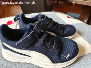 Original Puma Hallenschuh blau Gr 32
