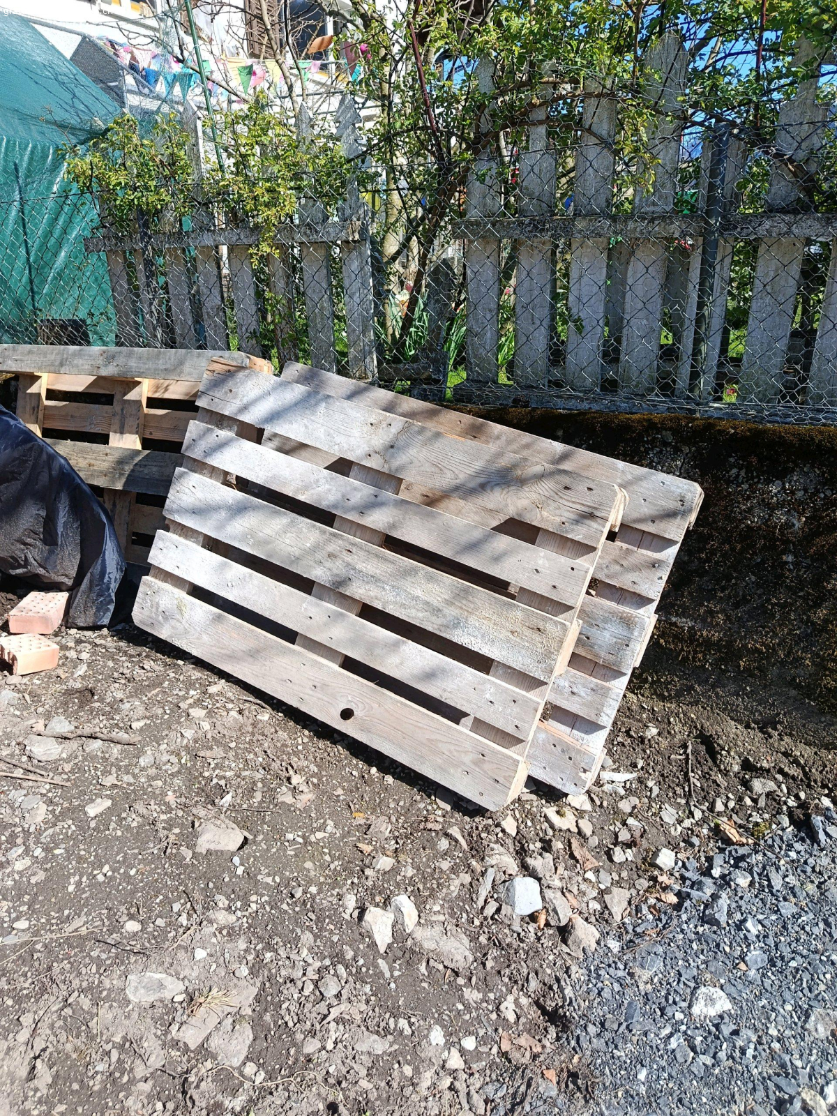 Palette. Es sind im ganzen 5 Palette ab zu geben.