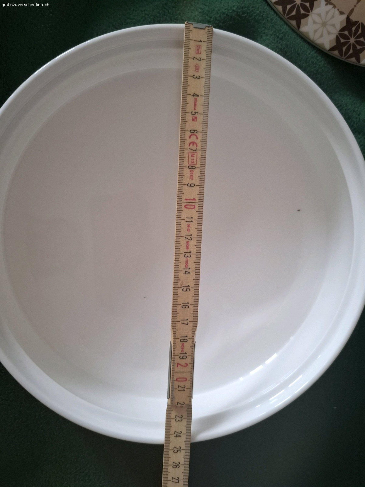 Porzellandose. Wegen nicht gebrauch zu verschenken. 
Sehr guter Zustand  

Nur Abholung!!!!