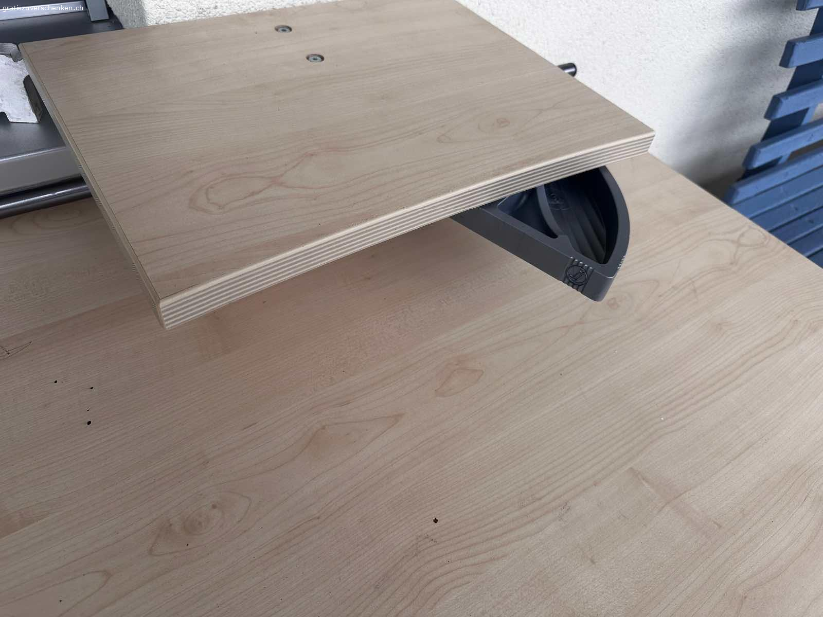 Pult Reng Pult - Möbel - Gratis zu verschenken