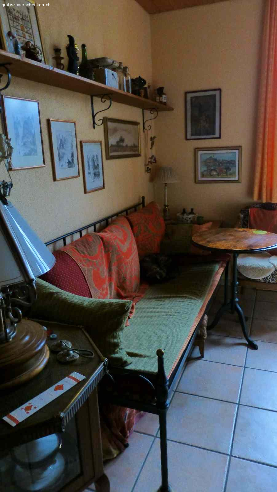 Schmiedeisen-Sofa. Zu verschenken