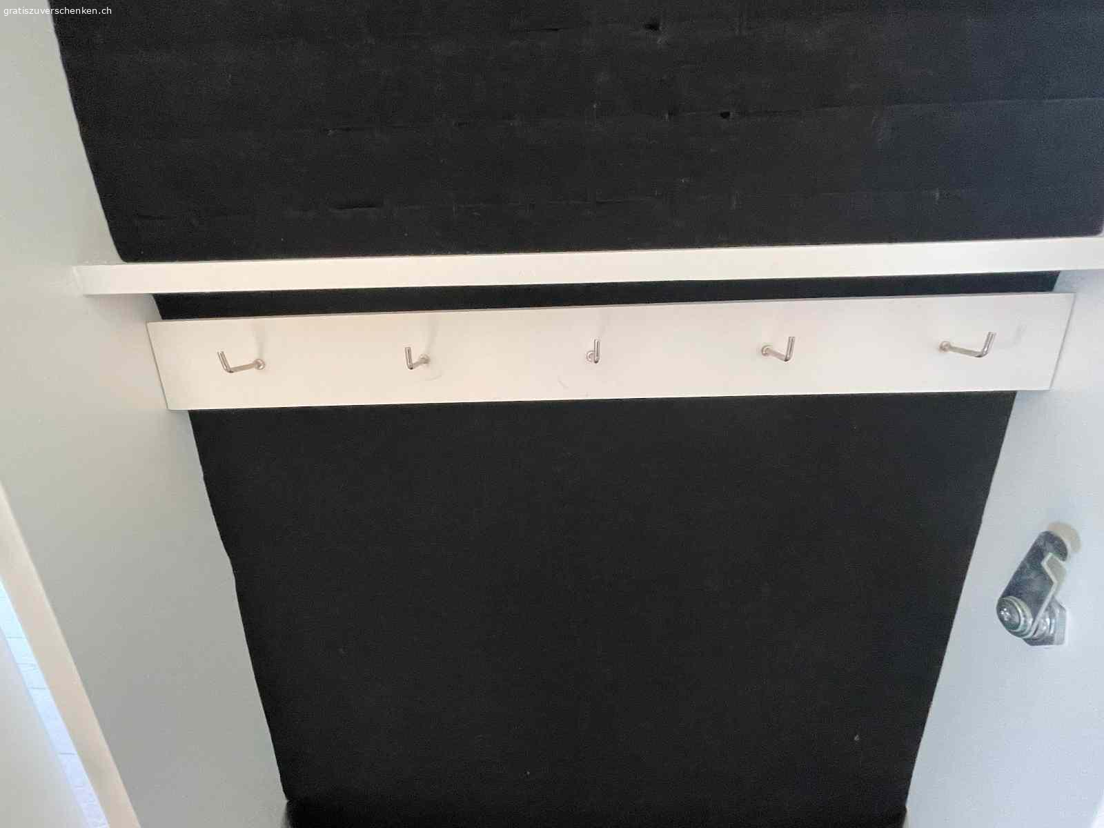 Schmuckschrank. Schmuckschrank gratis abzugeben.