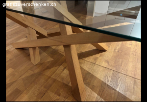 Schöner Glastisch zu verschenken