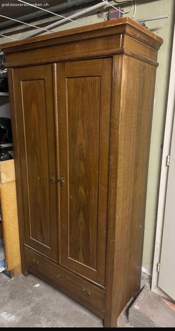 Schöner Holzschrank mit Schublade und Kleiderstange. Bereit in 3006

48x190x101cm