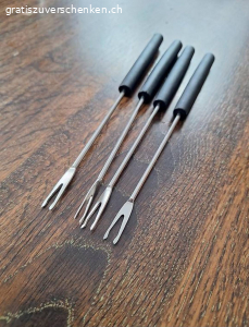 Schokoladenfondue. Schokoladenfondue gratis abzugeben, da es nicht mehr gebraucht wird. Es wurde nur sehr wenig gebraucht.

Kann bei Übernahme der Kosten versendet werden.
Abholung in 8632 Tann.