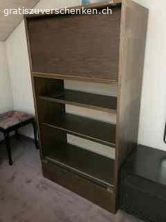 Schrank. Alter Holzschrank