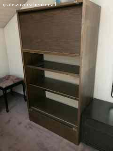 Schrank. Alter Holzschrank