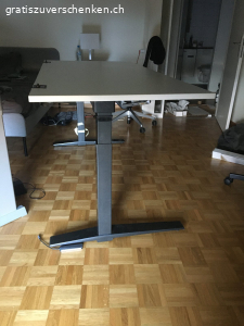 Schreibtisch