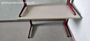 Schreibtisch