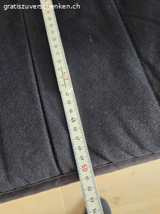 Sessel mit schwarzem Posterbezug. Ikea Wohnsessel mit schwarzem Posterbezug in gutem Zustand.