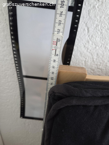 Sessel mit schwarzem Posterbezug. Ikea Wohnsessel mit schwarzem Posterbezug in gutem Zustand.