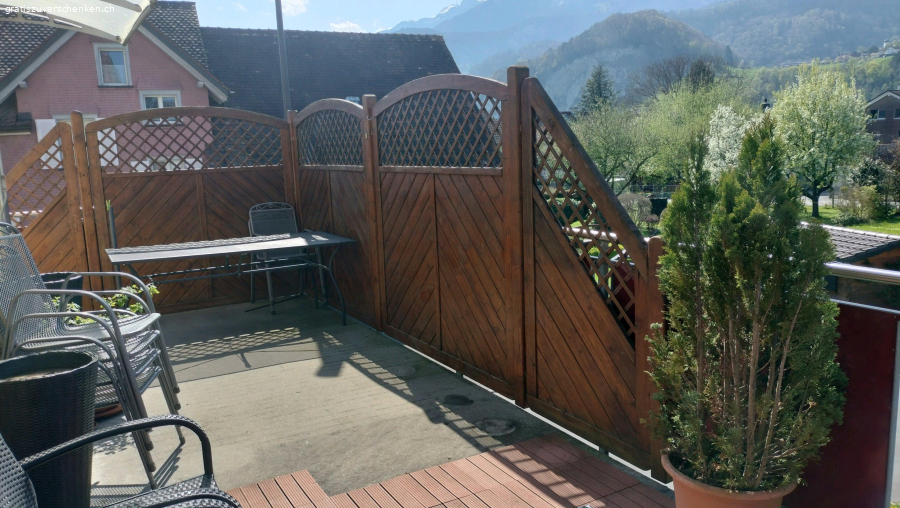 Sichtschutzwand abzugeben