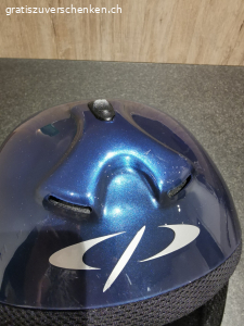 Skihelm Grösse M. Skihelm gebraucht, muss vor Ort abgeholt werden