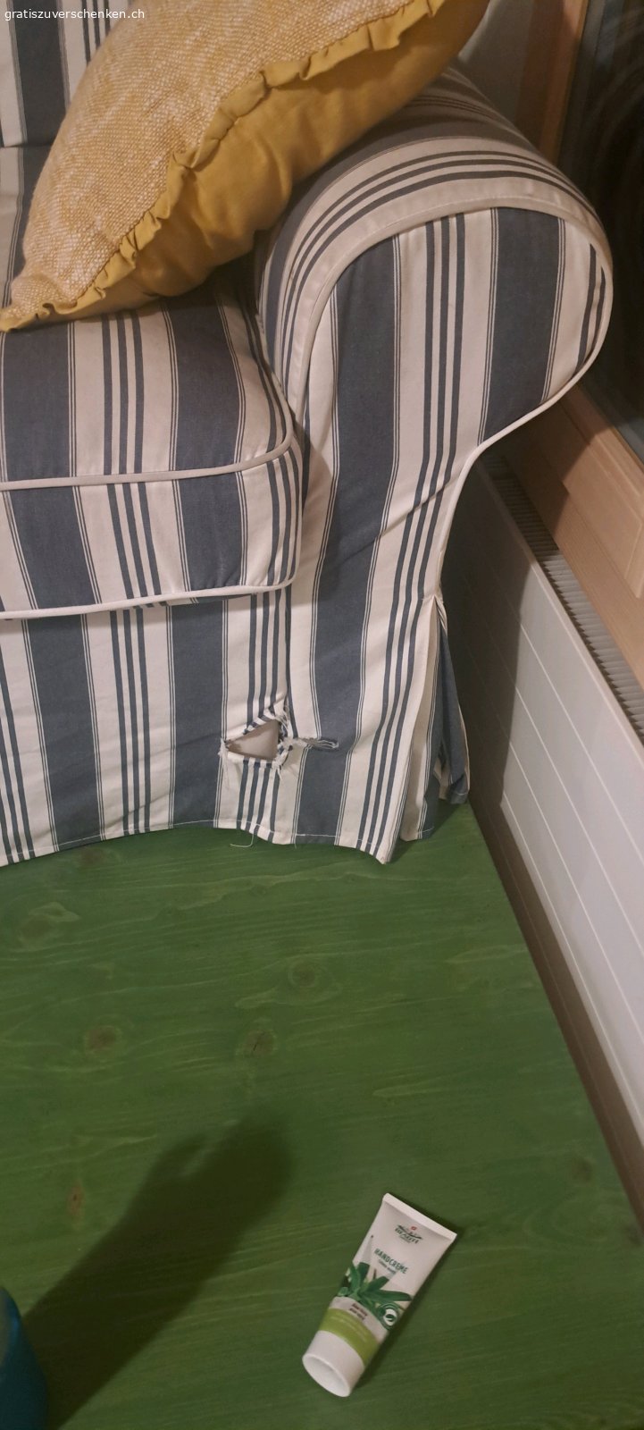 sofa mit Bettfunktion. Ektorp Sofa, bei der Bettfunktion schläft man auf einer echten Matraze! Bezüge für das Sofa in diversen Farben können immer noch gekauft werden.