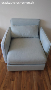 Sofa/ Schlafsofa. leider mit Kaffee Fleck, den man verstecken oder vielleicht sogar weg kriegen kann.