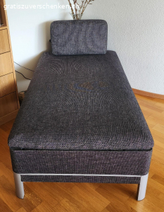 Sofa Tagesbett. fürs Wohnzimmer oder fürs Gästezimmer aus Nichtraucherwohnung
