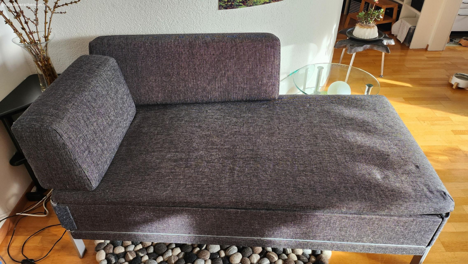 Sofa Tagesbett. fürs Wohnzimmer oder fürs Gästezimmer aus Nichtraucherwohnung