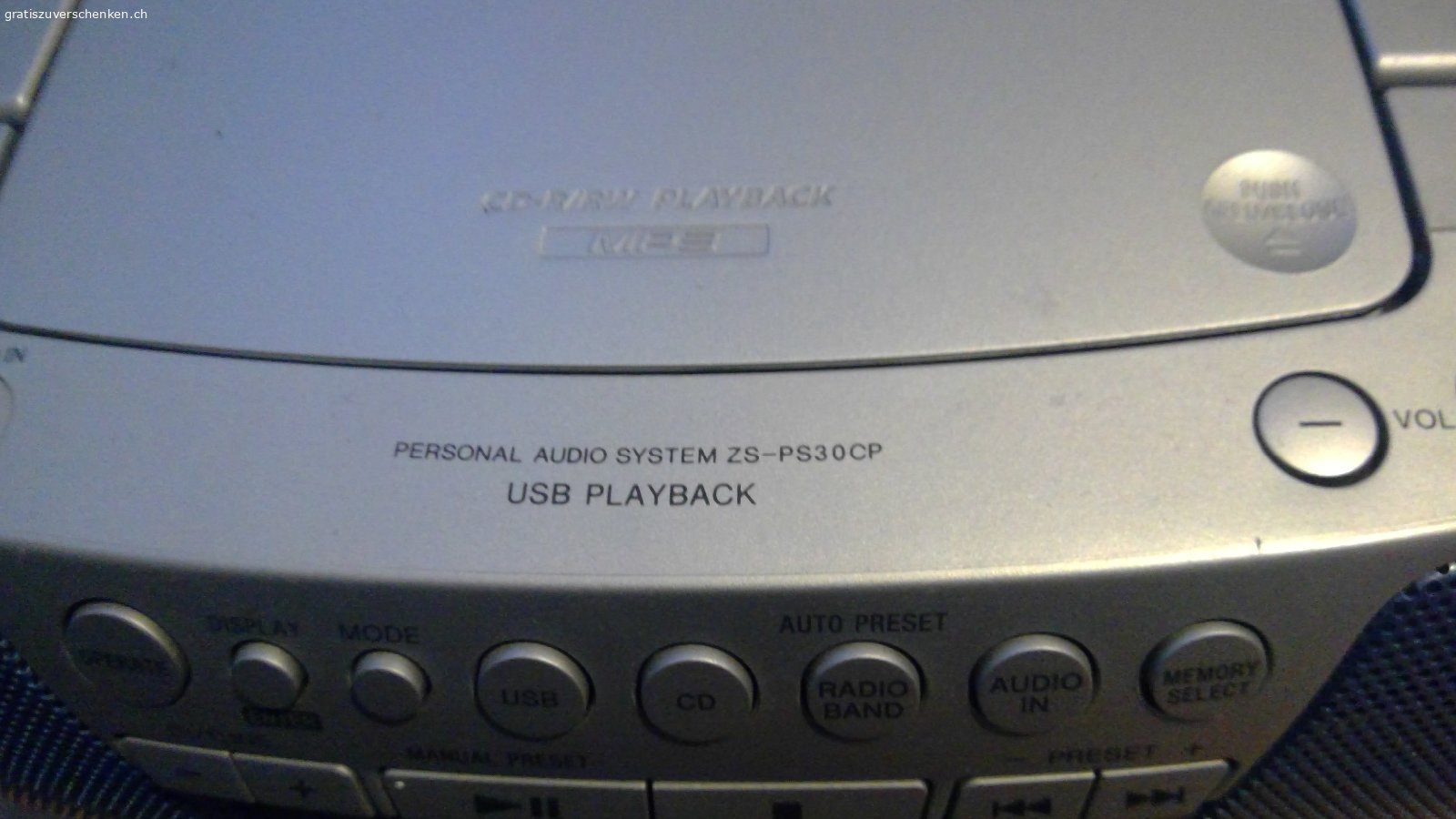 Sony Radio, CD-Player, USB Player. Tadellos funktionierender Radio, CD-Spieler, USB-Stick Player, mit Stromkabel. Funktioniert tipptopp.