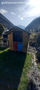 Spielhaus für Kinder. Gratis
abzuholen in Untervaz
muss selber abgebaut werden.
Wegen nicht mehr gebrauch zu verschenken.
