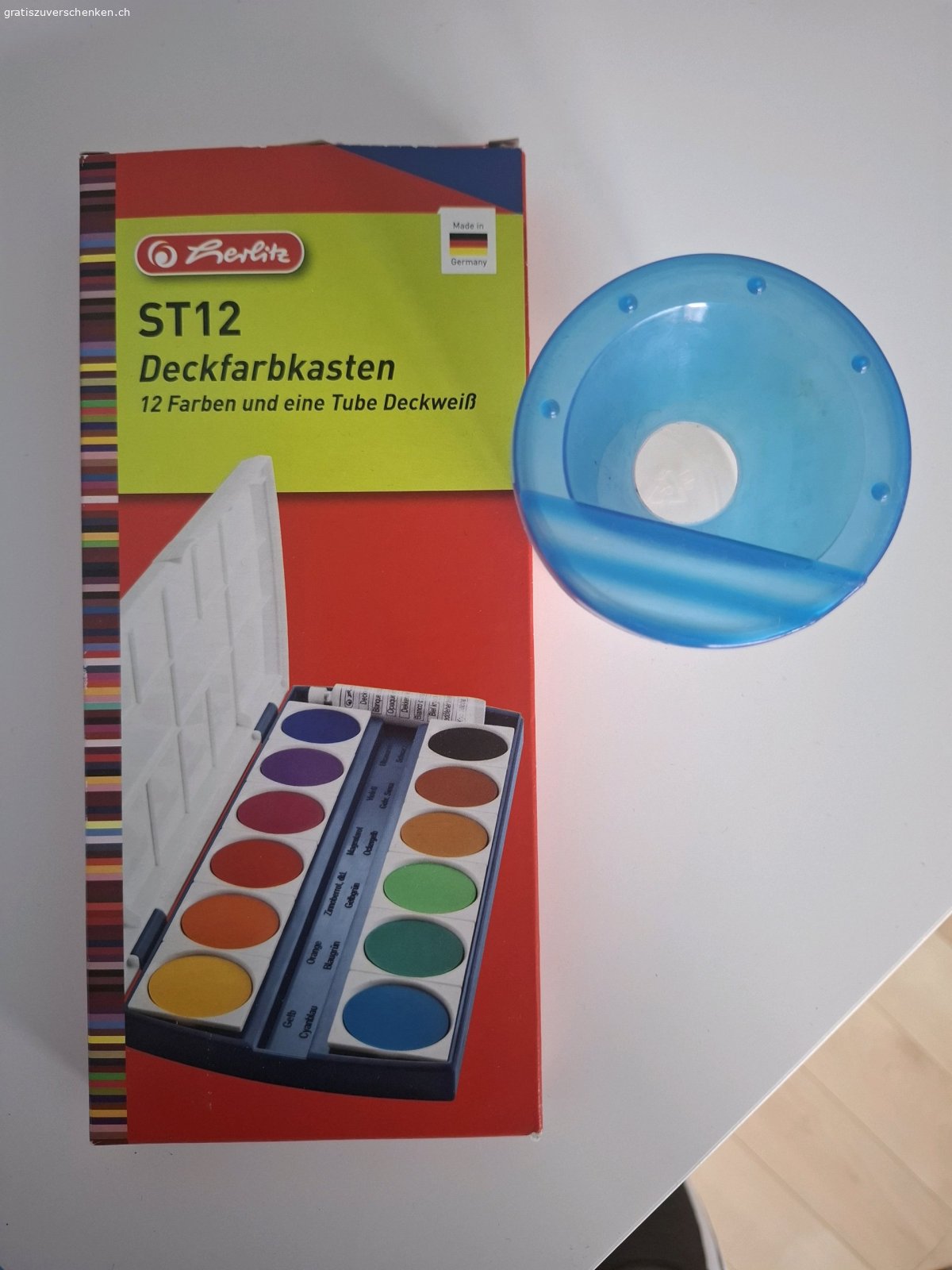 Spielsachen zu verschenken. Wir räumen aus und haben ein paar Dinge abzugeben :)