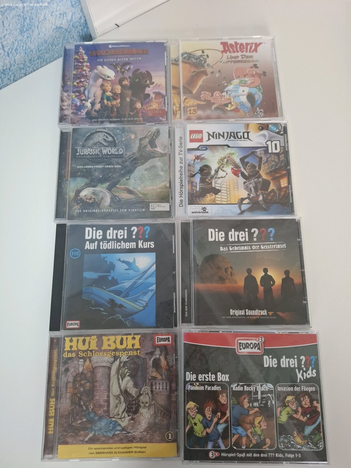 Spielsachen zu verschenken. Wir räumen aus und haben ein paar Dinge abzugeben :)