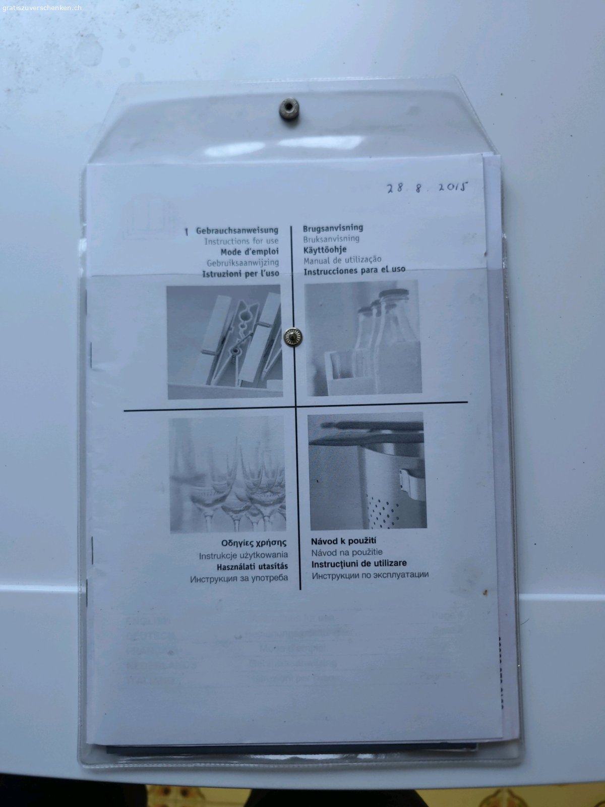 Tiefgefrierer Bauknecht. Bauknecht, 
3 Schubladen, 
Tiefgefrierer aus dem Jahr 2015, Gratis zu verschenken von unseren Nachbarn. Er funktioniert einwandfrei. Beim Transport hat sich die Schale oben rechts gelöst. leider!