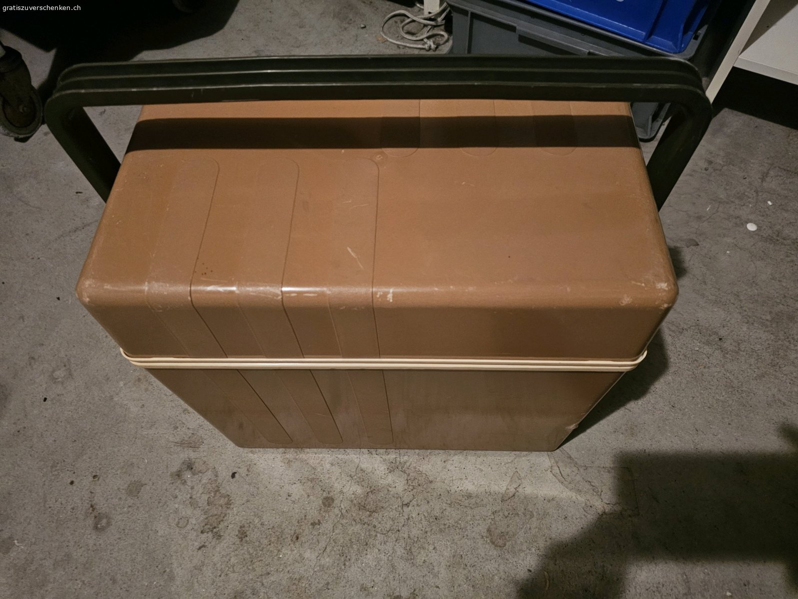 Tiefkühlbox. Tiefkühlbox 
gebraucht