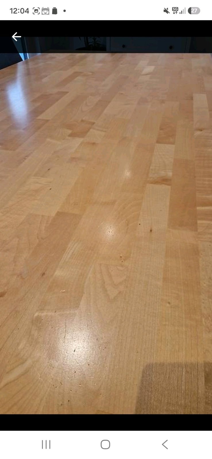 tisch. 200x100cm 
ahorn
gebrauchsspuren (siehe foto)