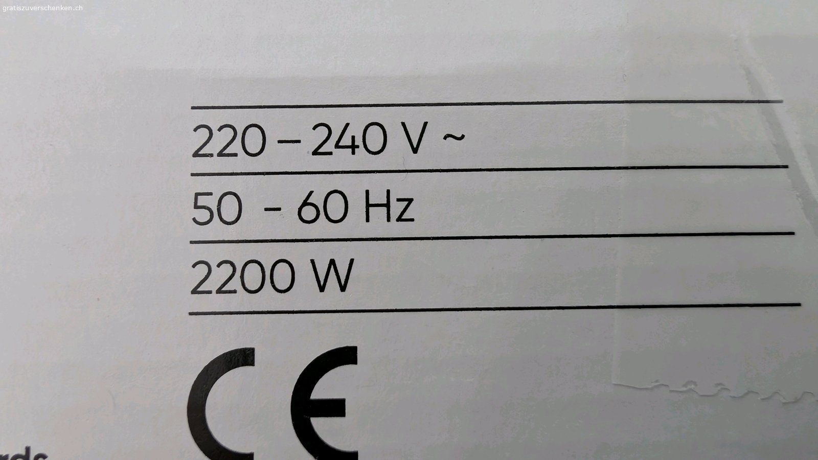 Tischgrill zu verschenken. Toller Tischgrill zu verschenken. Einmal gebraucht. Voll funktionstüchtig.
Muss in Winterthur abgeholt werden.
Kein Versand!!
