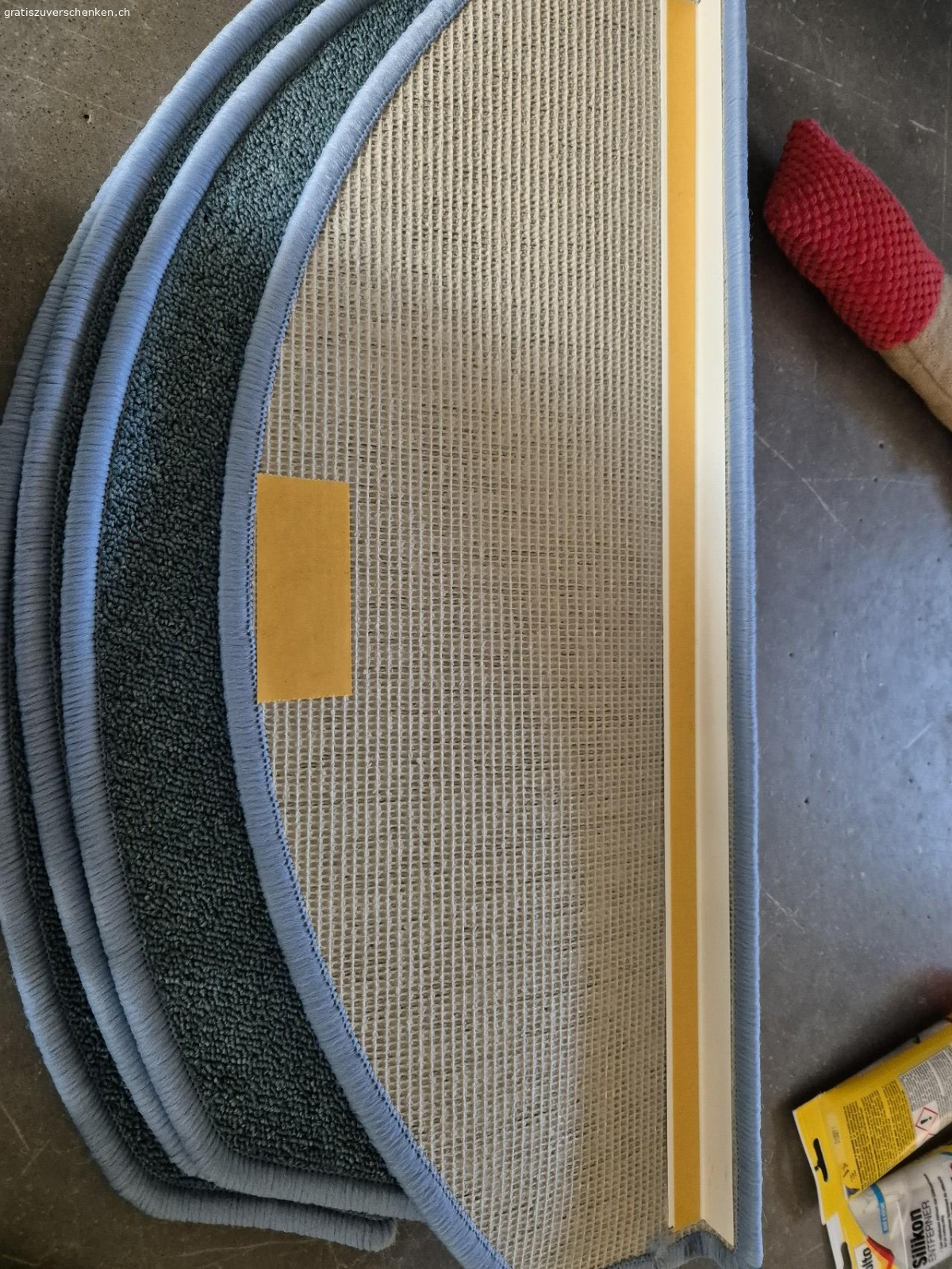 TreppenStufenMatten. 4 Stk Treppen Stufen Matten in OzeanBlau. Nur alle zusammen 
SBB in 2 Min erreichbar,  nur Abholung