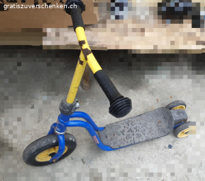 Trottinett. 3Rad Trotti marke Puky
Hat gebrauchsspuren!