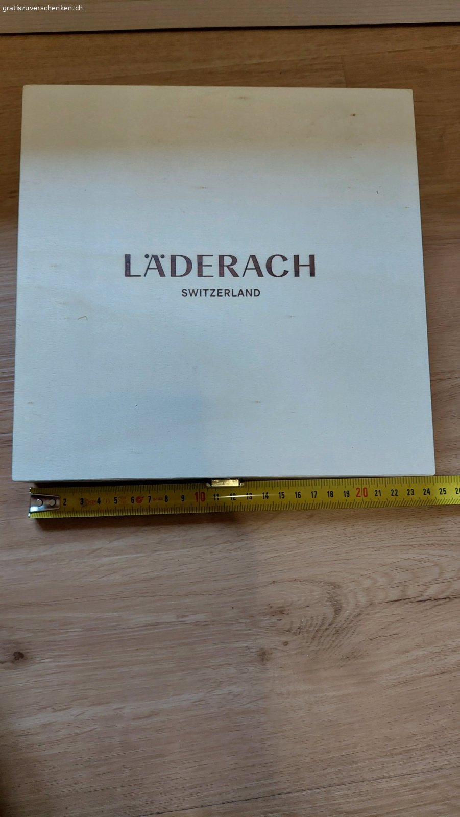 Vase, Gläser, Holzschachteln. Massangaben gemäss Fotos, kontaktlos abholbar, Nähe Bahnhof