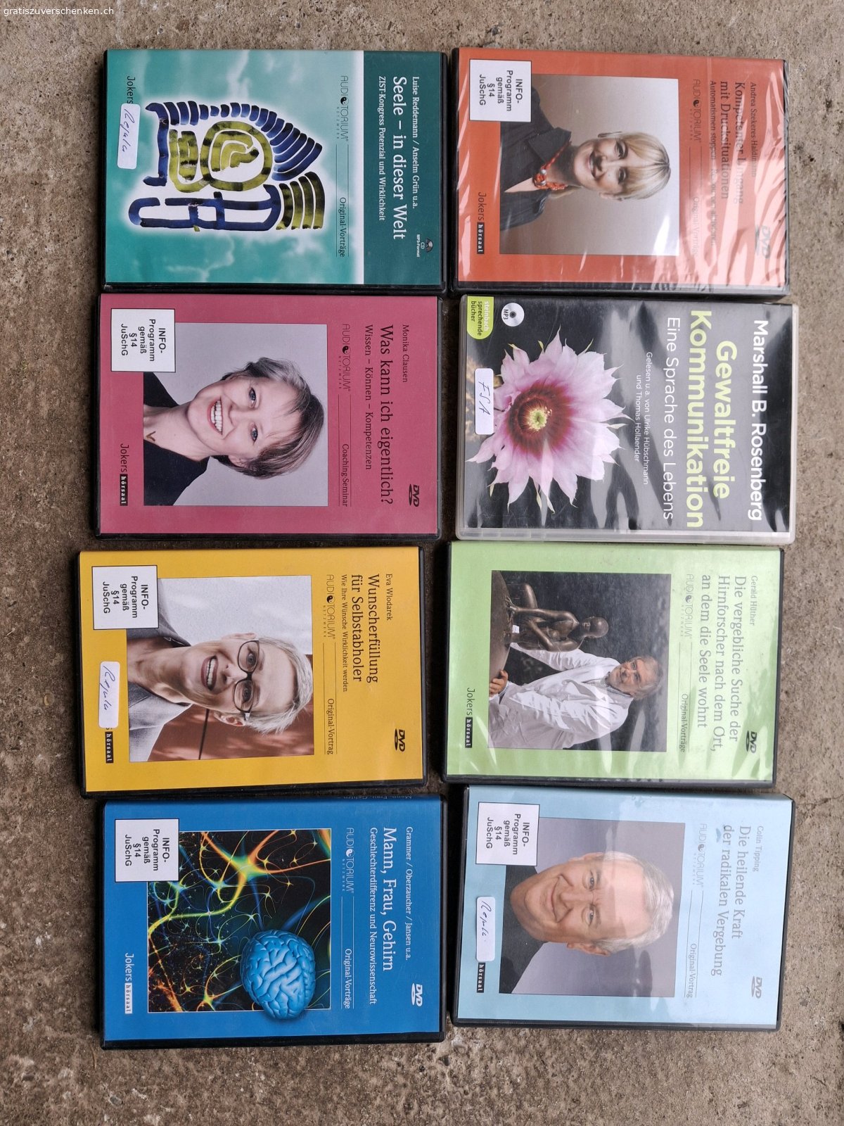 verschidene CD und DVD Lebensweishei. abzuholen in Aadorf kein Versand