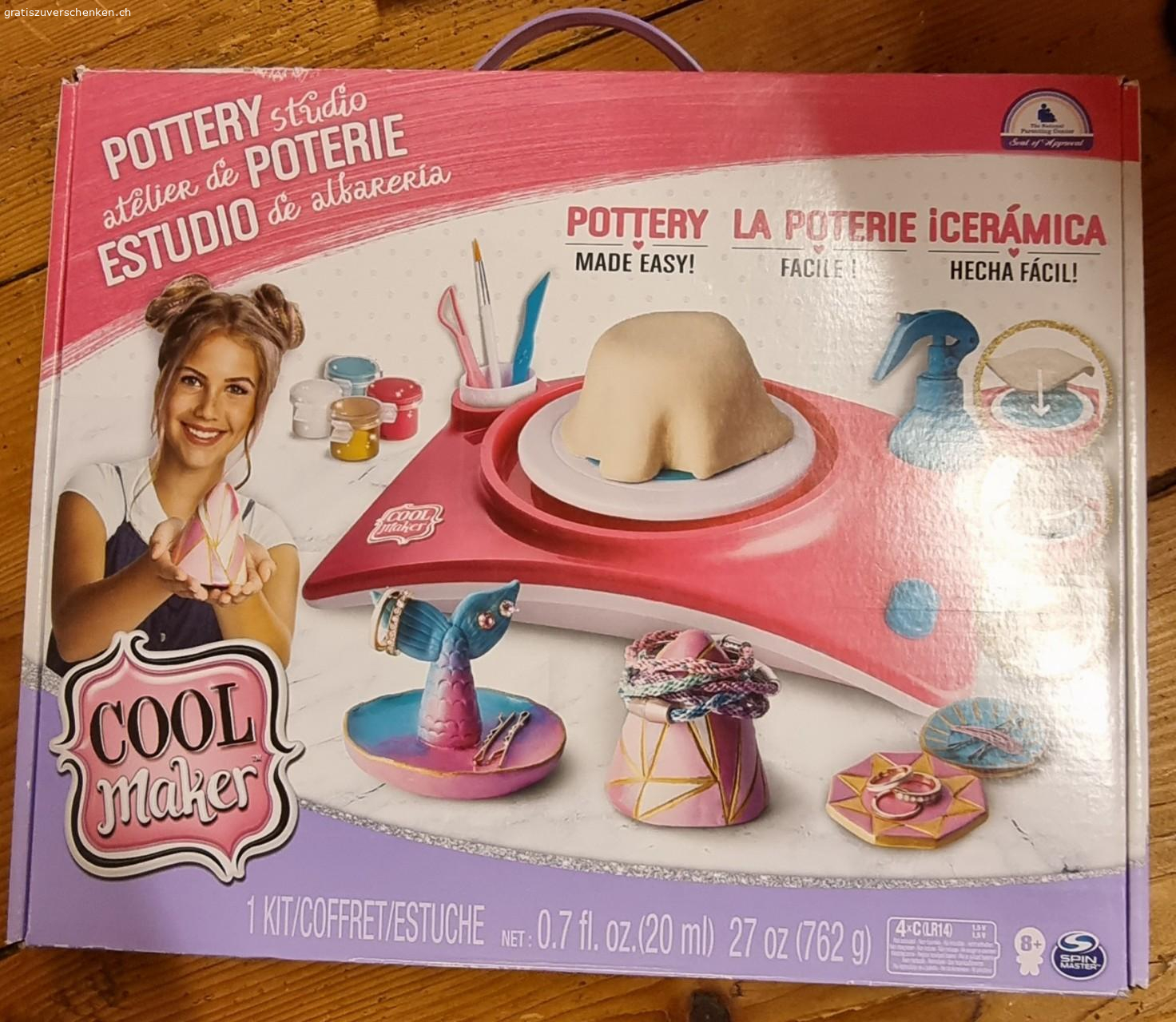 Verschiedene Sachen Gratis. Gratis abzuholen in Eggersriet 
Je nachdem auch per Postversand möglich doch die Versandkosten müssten selbst übernommen werden.