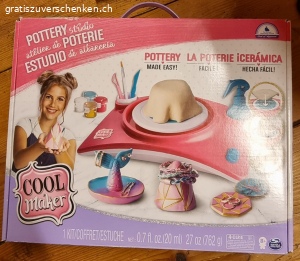 Verschiedene Sachen Gratis. Gratis abzuholen in Eggersriet 
Je nachdem auch per Postversand möglich doch die Versandkosten müssten selbst übernommen werden.