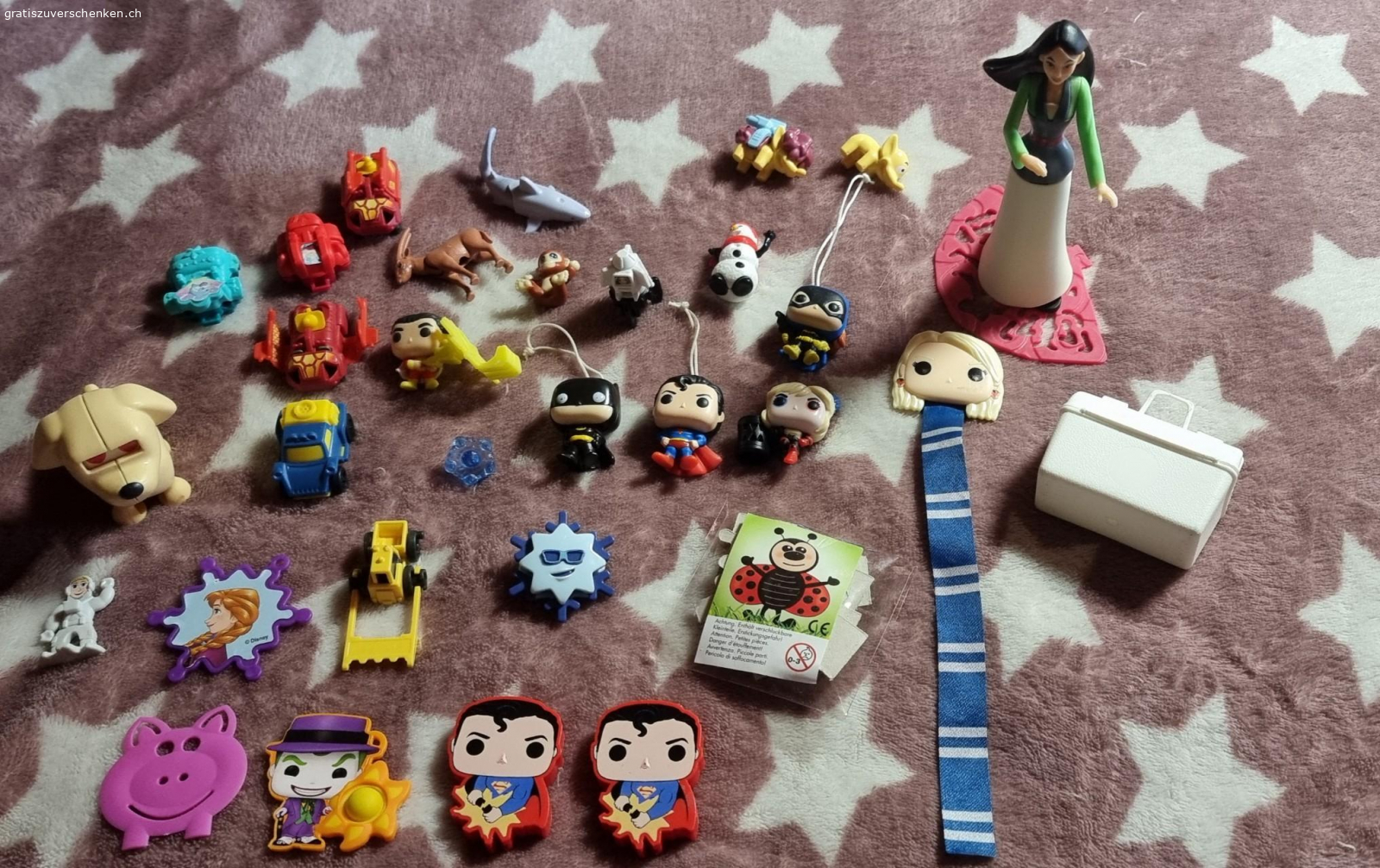 Verschiedene Sachen Gratis. Gratis abzuholen in Eggersriet 
Je nachdem auch per Postversand möglich doch die Versandkosten müssten selbst übernommen werden.