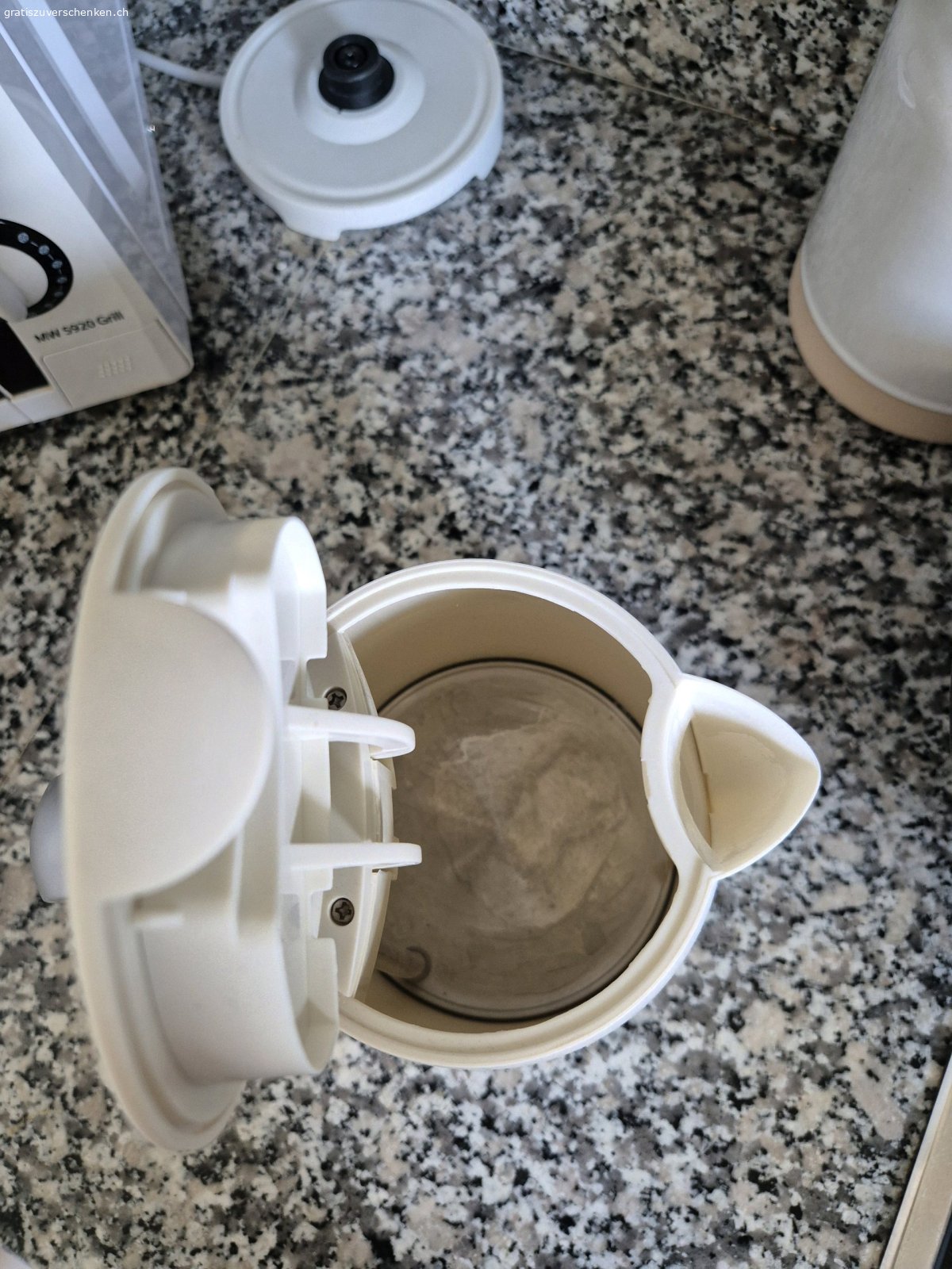 Wasserkocher. Funktioniert einwandfrei.