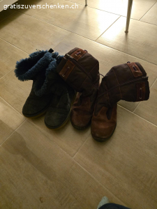 Winterschuhe. Gerne verschenken ich die beiden Winterschuhe, Grösse 39