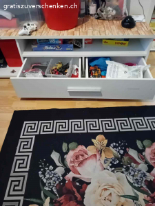 Wohn wand. Ein Support zu verschenken fürs Kinderzimmer oder für Studenten viel Stauraum