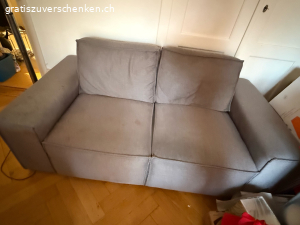 Wohnwand und Sofa gratis