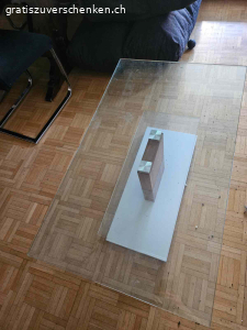 Wohnzimmertisch. Zu verschenken