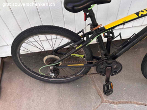 Xeed 24 Fahrrad. Kinderfahrrad Xeed 24. Senden Sie eine Nachricht, um es zu besprechen, es ist in sehr gutem Zustand.