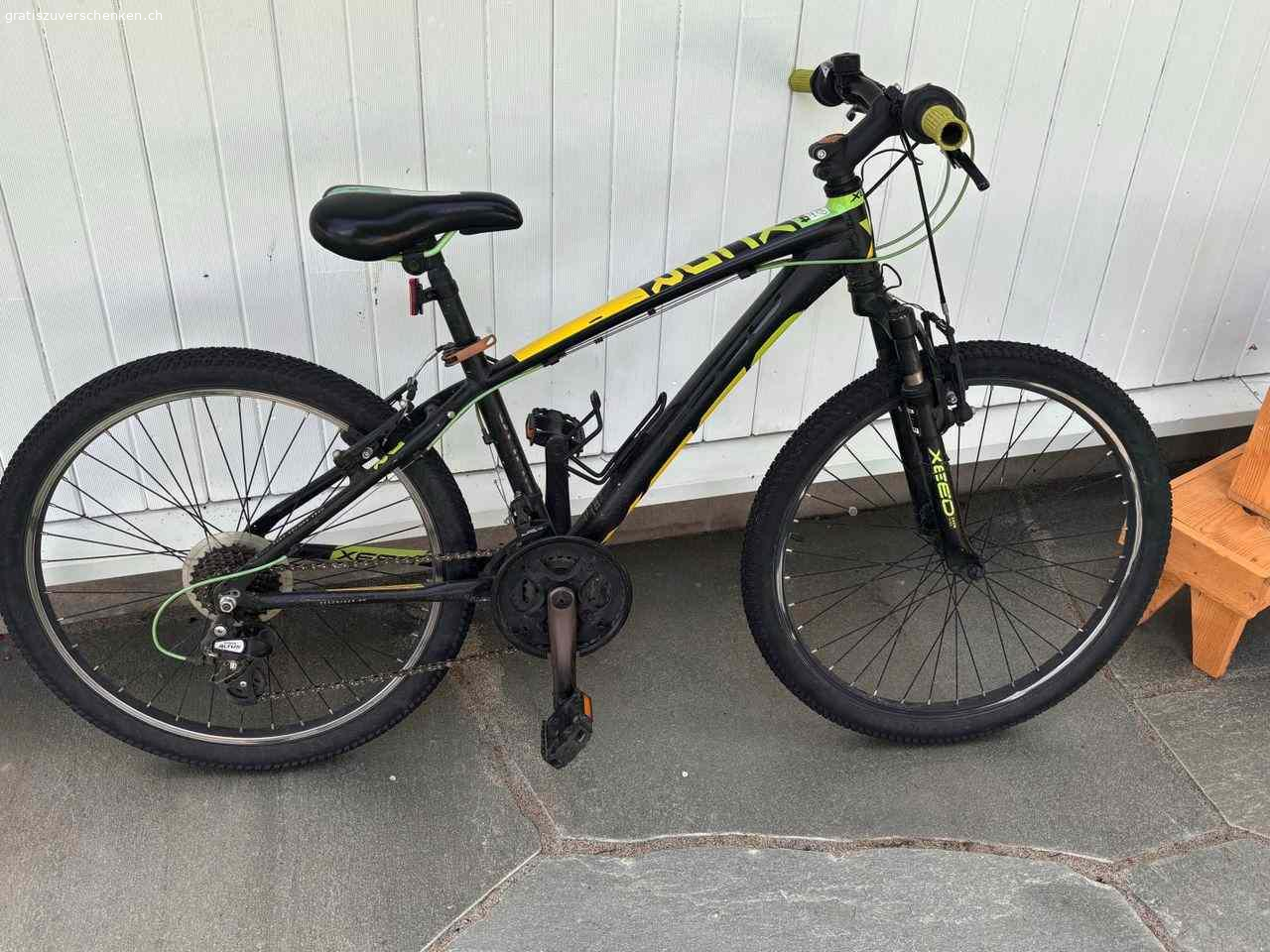 Xeed 24 Fahrrad. Kinderfahrrad Xeed 24. Senden Sie eine Nachricht, um es zu besprechen, es ist in sehr gutem Zustand.